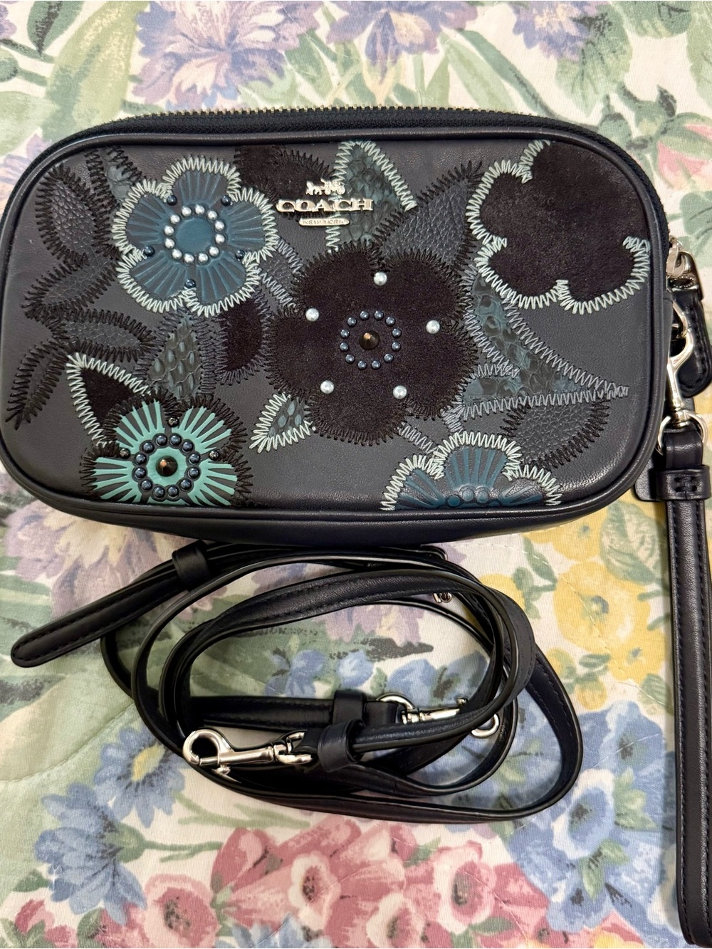 Coach Crossbody Clutch With Patchwork Tea Rose.